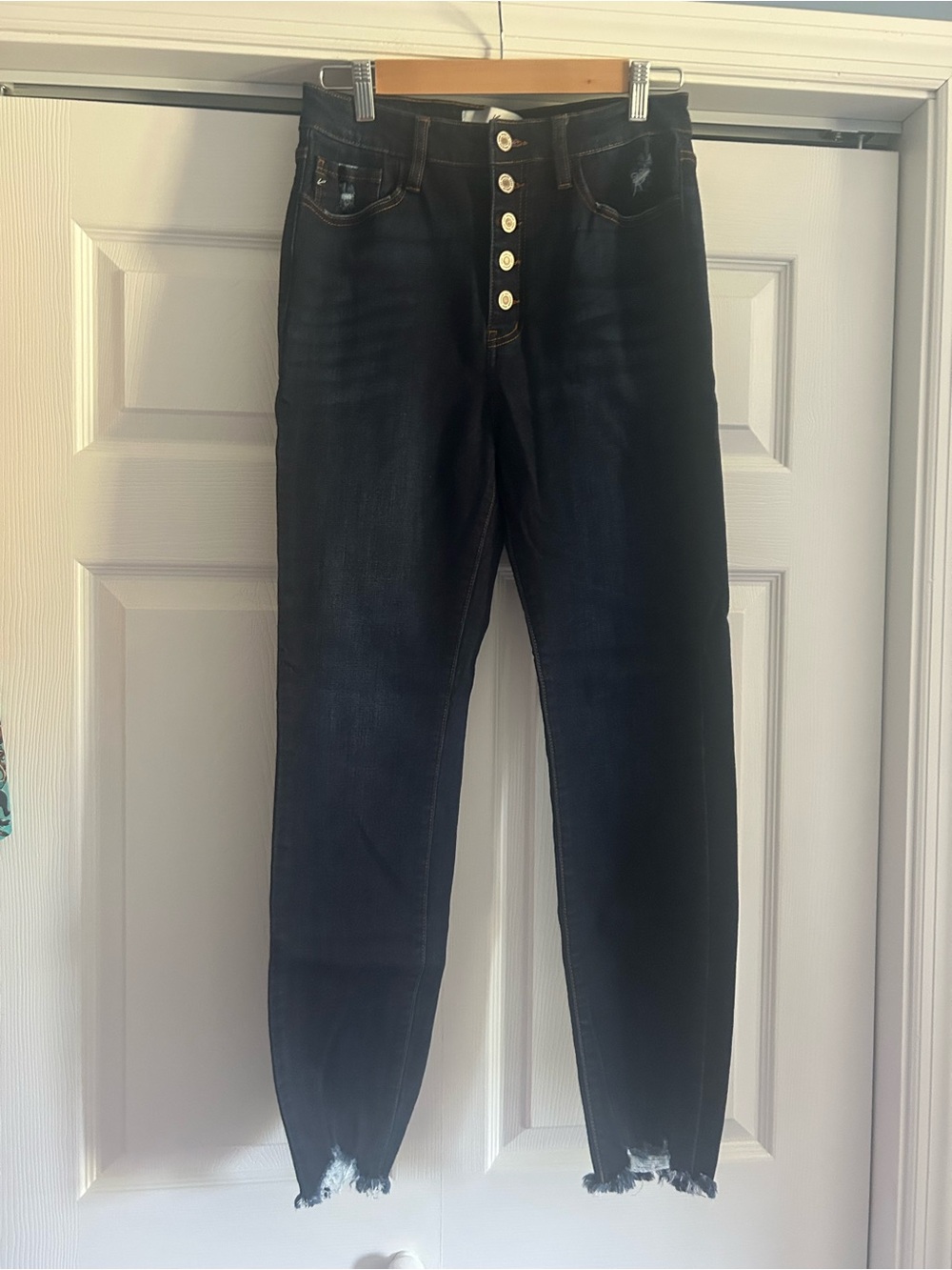 KanCan Women's Skinny Stretchy Jeans in Dark Denim with Button-Fly